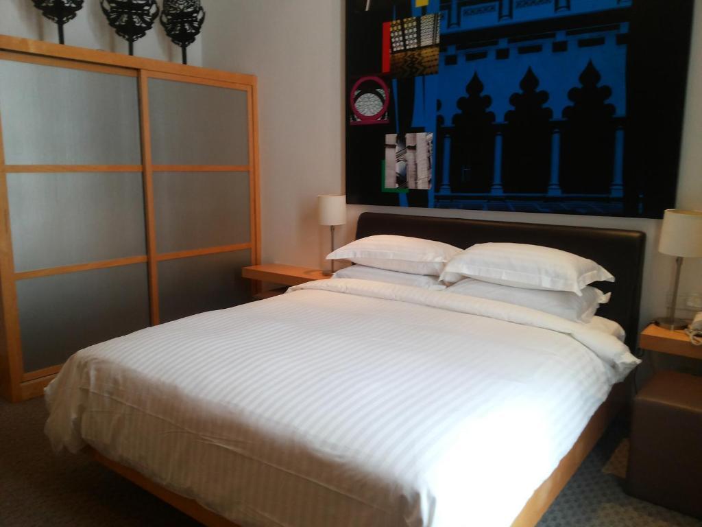 10 Room Premium,51762953:JPEG