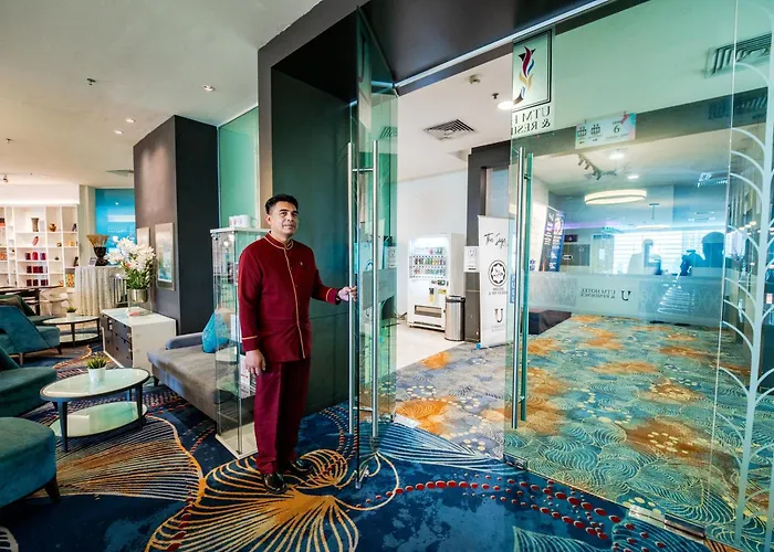 Utm Hotel & Residence